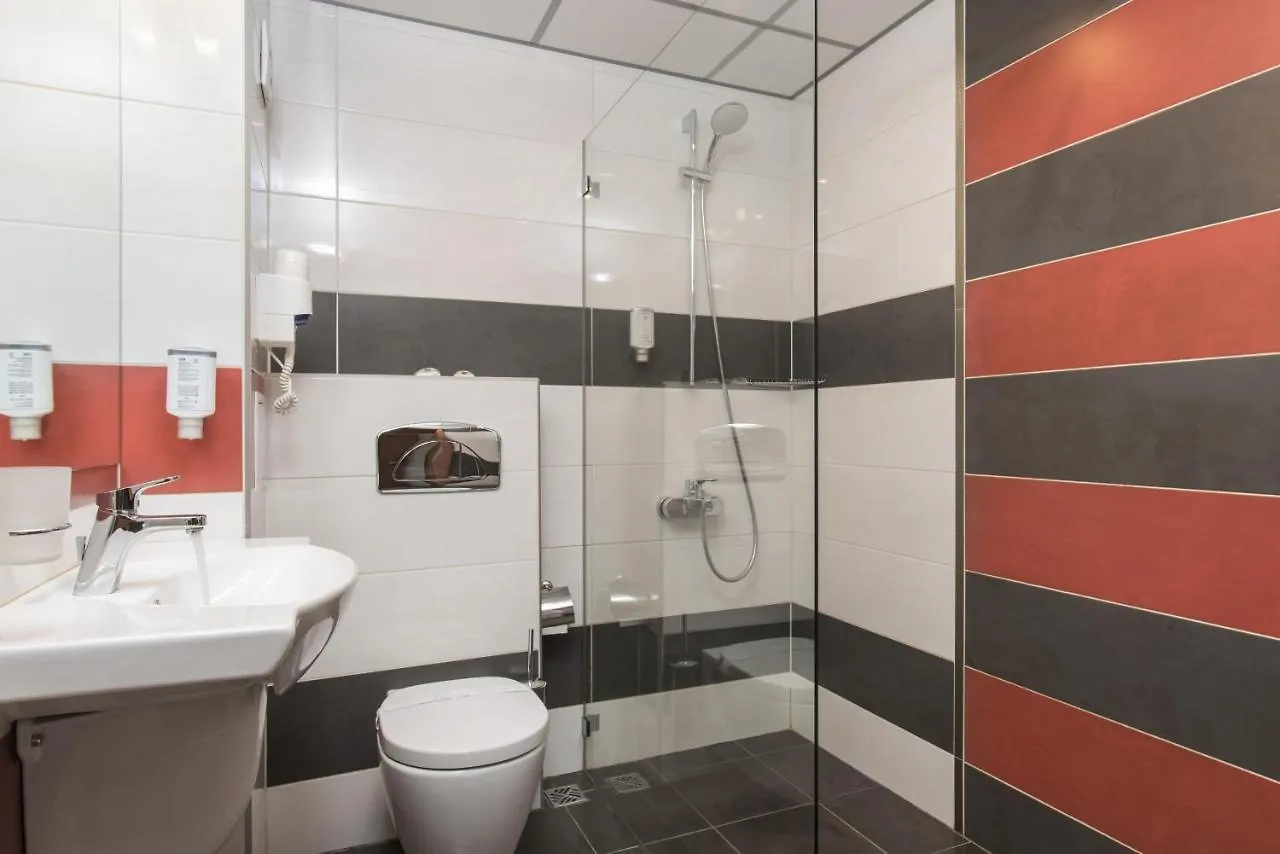 Jasmin Hotel Sofia 3*,